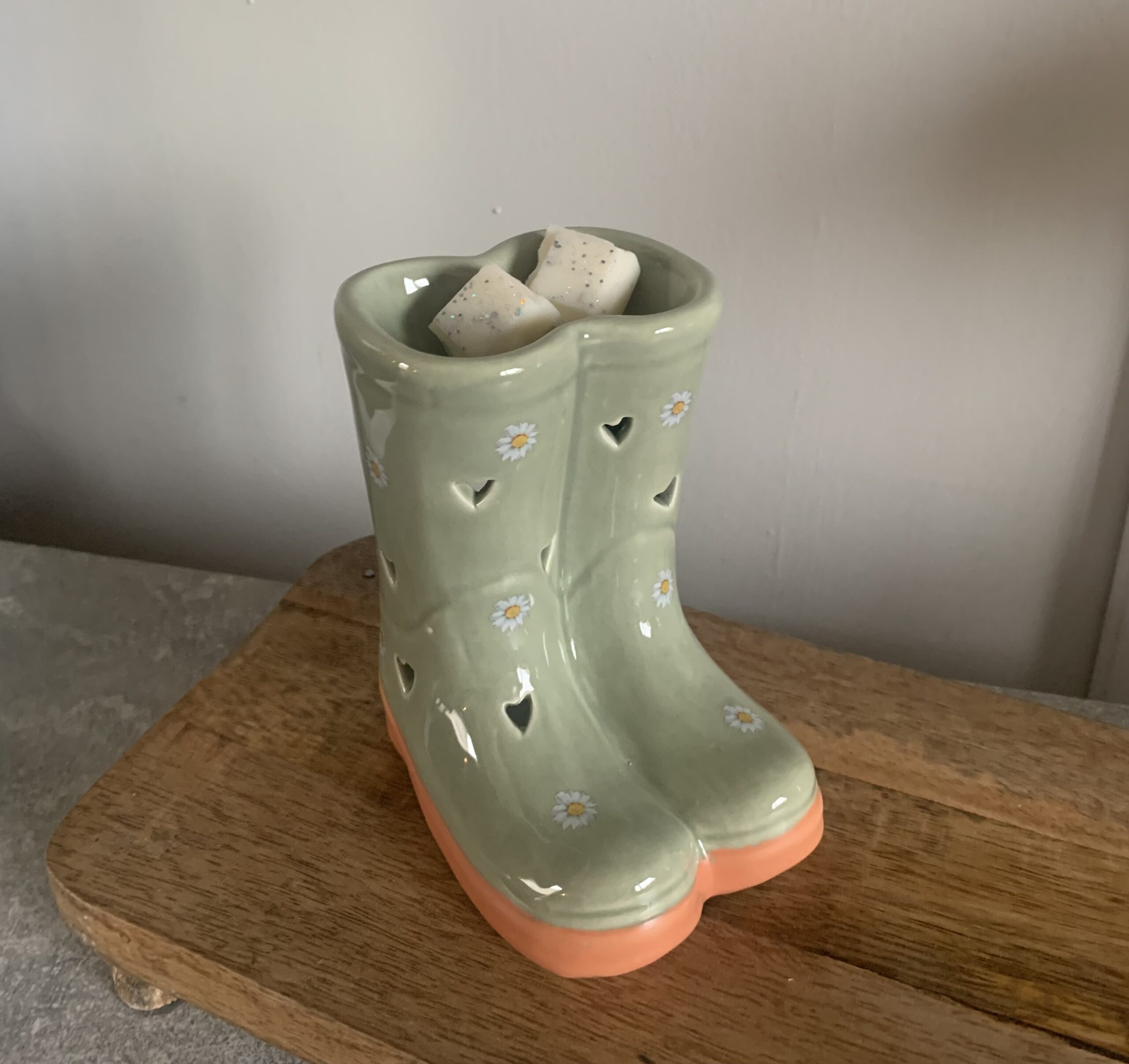 Welly Boot Wax Burner Perfect Gifts & Homeware