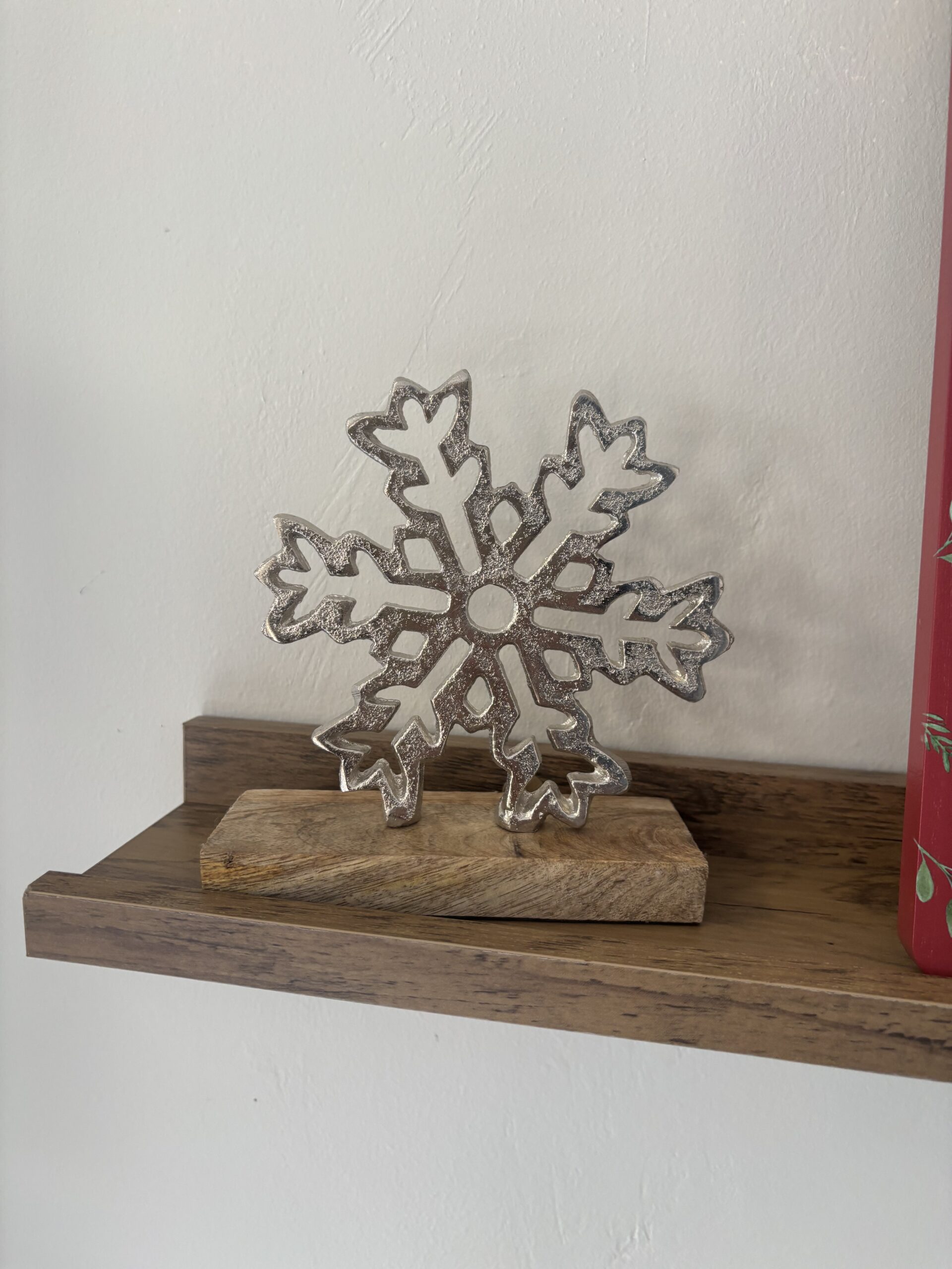 mango wood snowflake