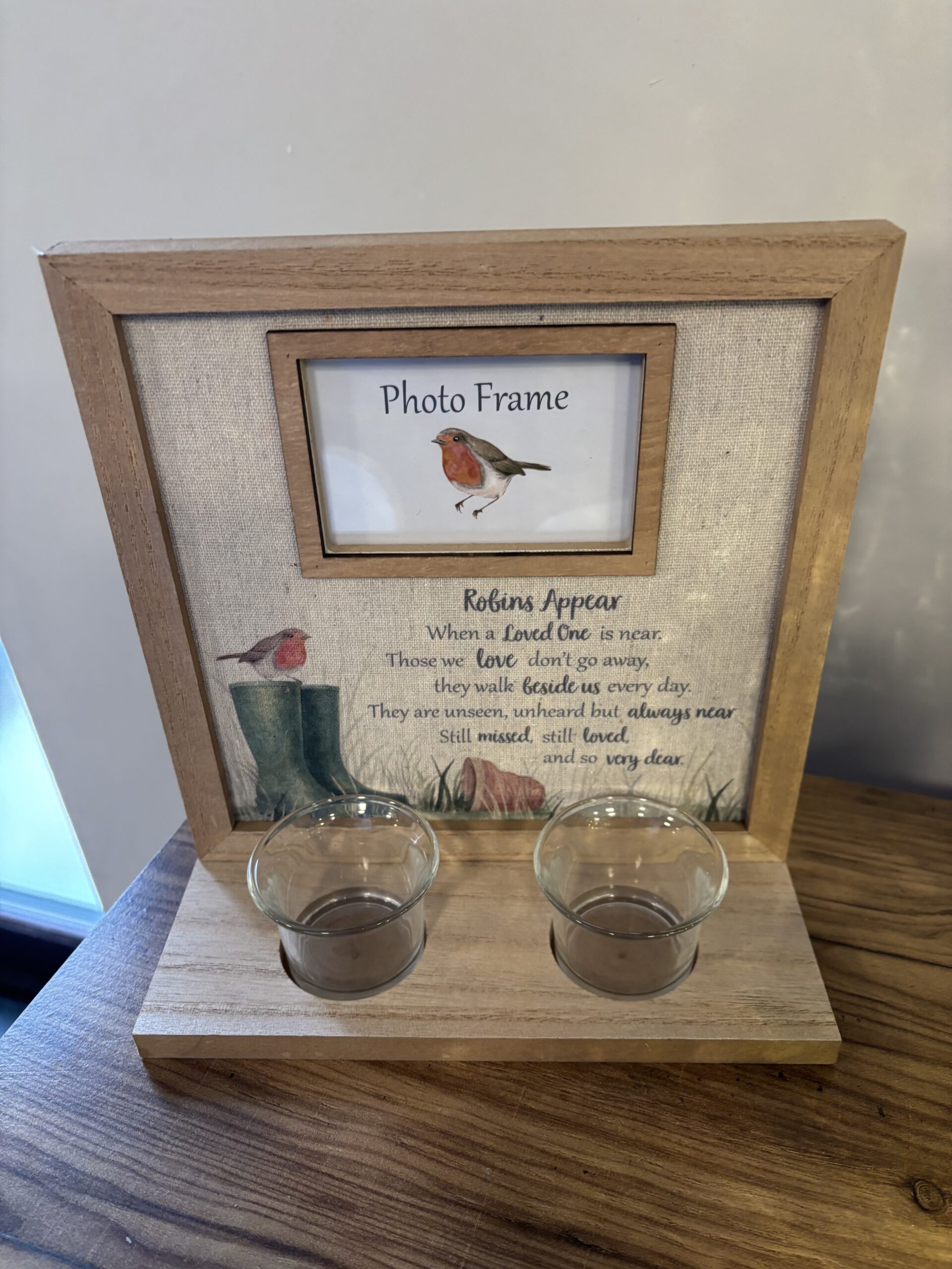 ROBINS APPEAR PHOTO FRAME