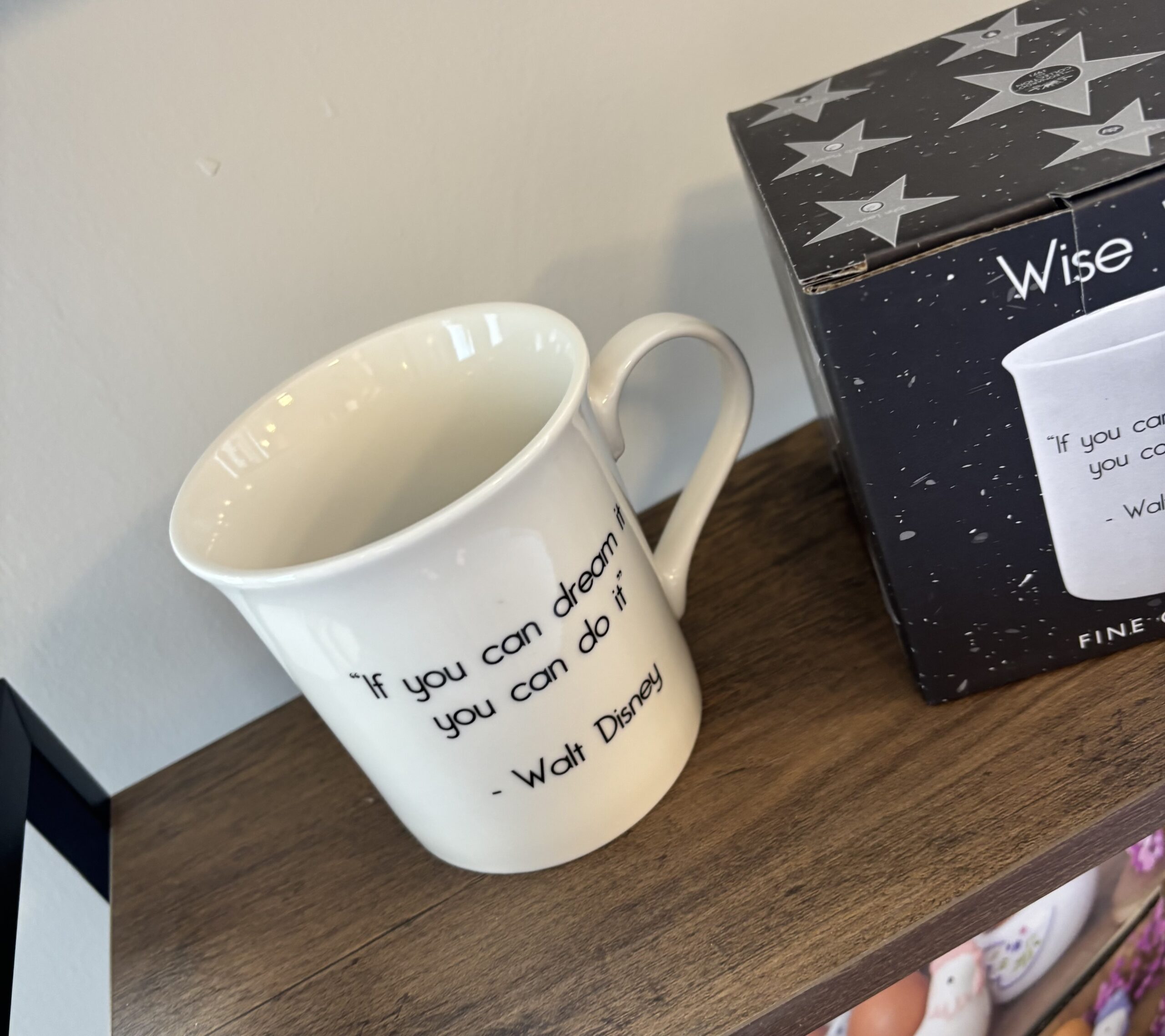 WALT DISNEY MUG