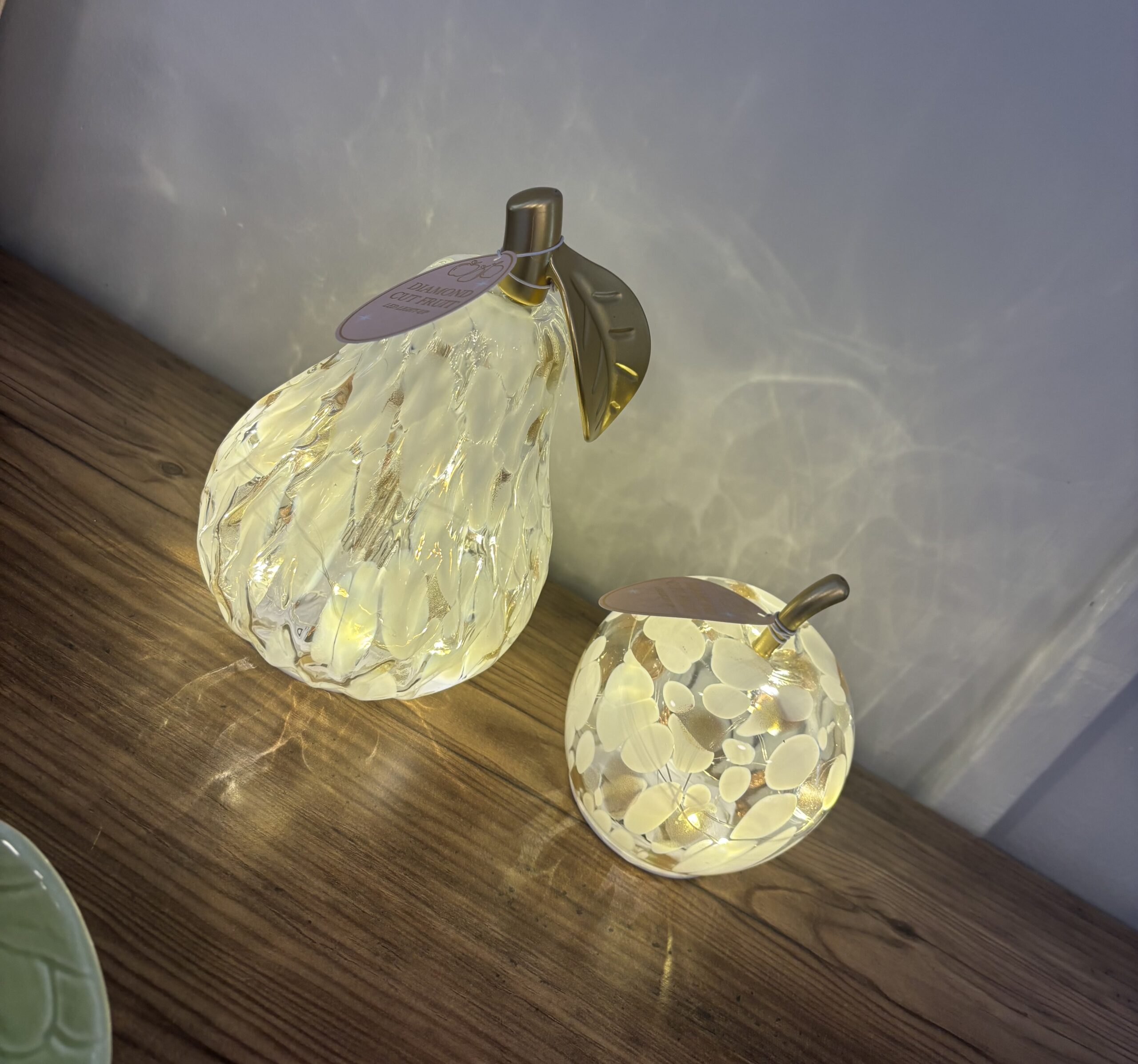 amber apple and pear light