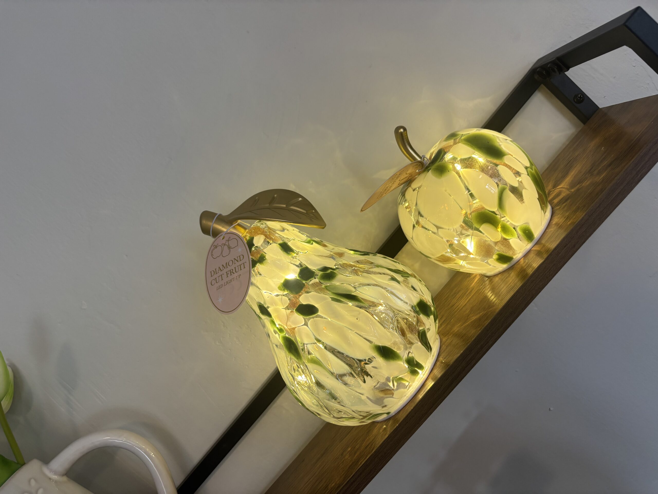 mottle green light up