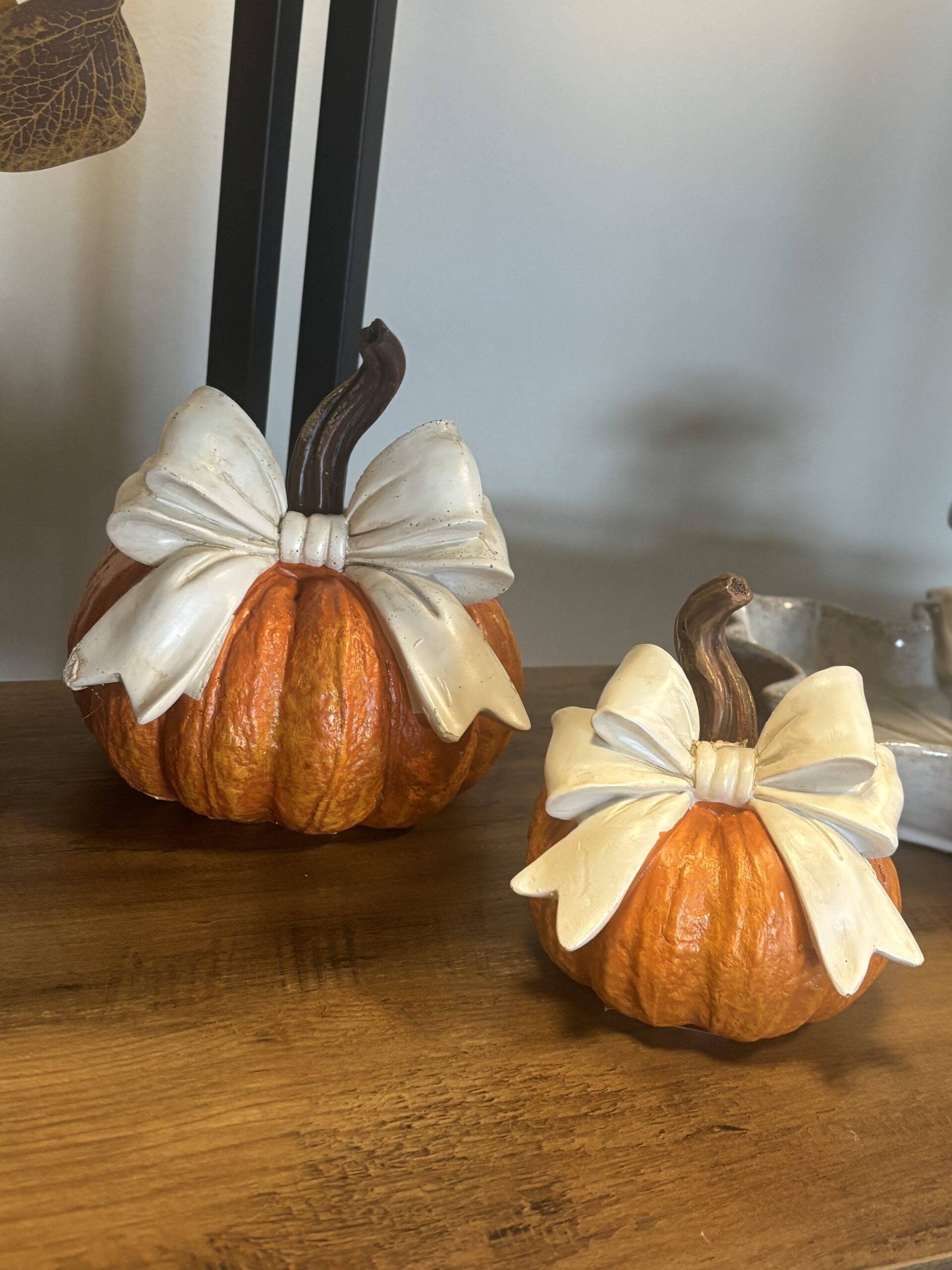 ORANGE PUMPKIN WITH BOW X 6