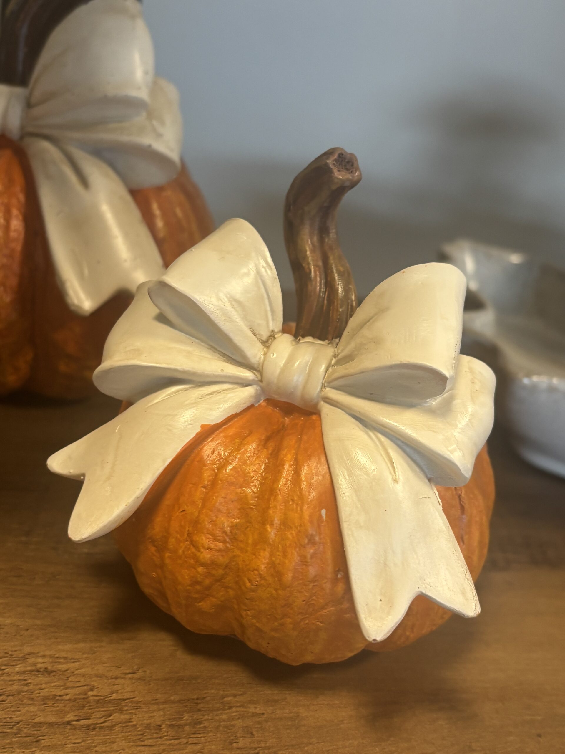 ORANGE PUMPKIN WITH BOW X 7