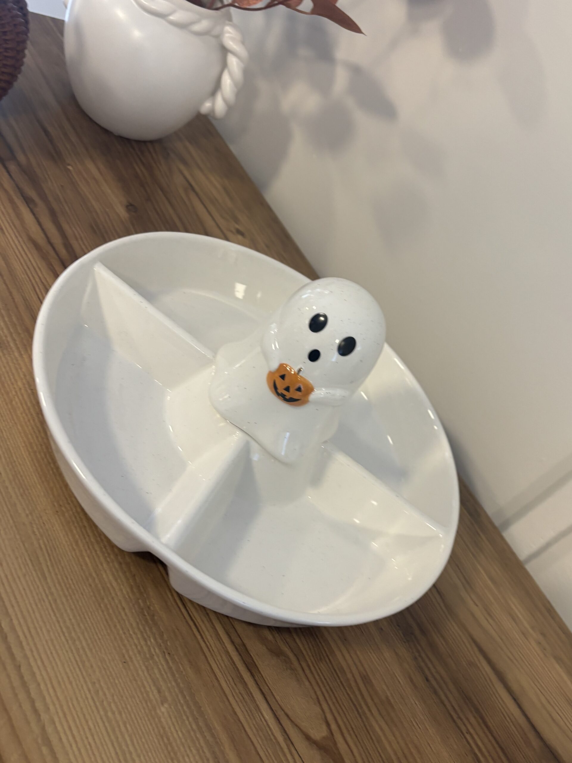 ghost chip and dip dish x 2