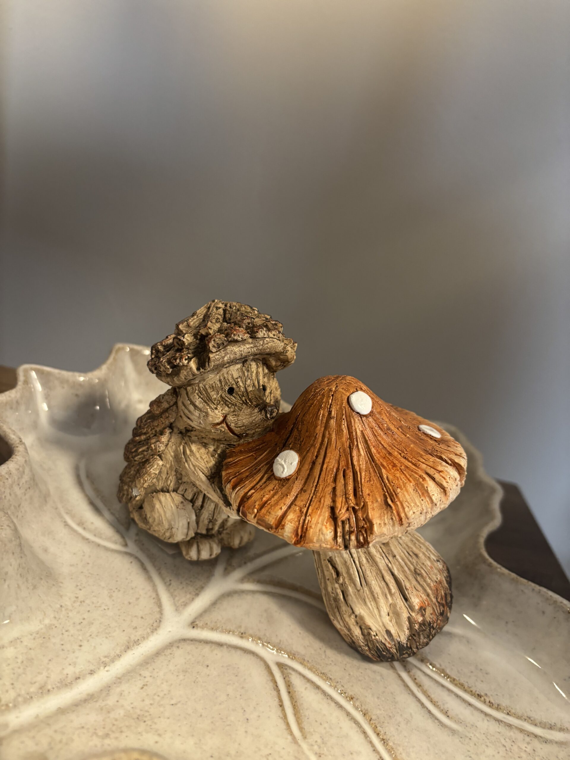 hedgehog pulling toadstool x 2